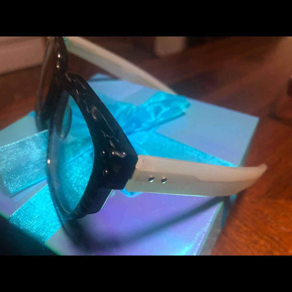 Ladies glasses - Picture 3 of 4